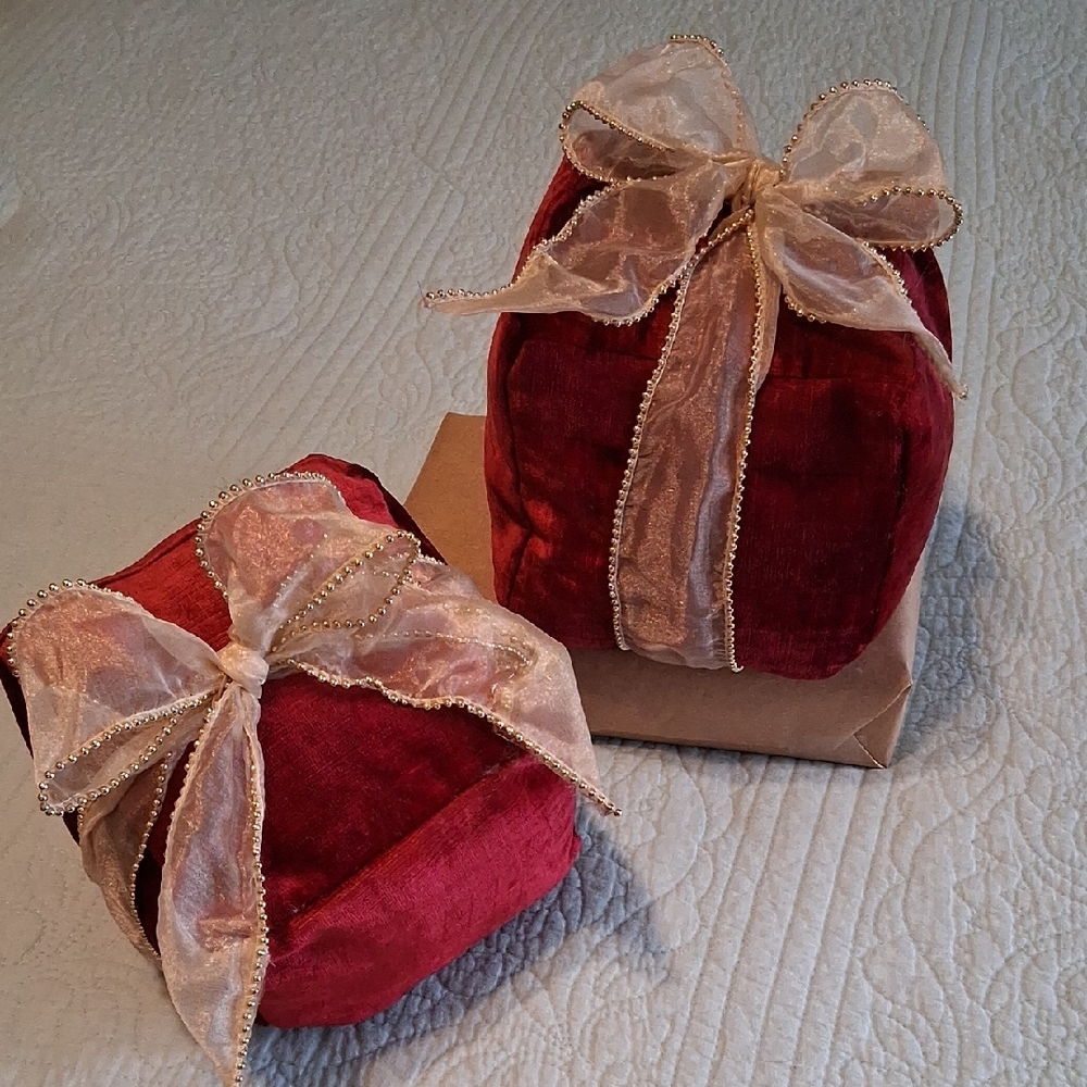 Holiday Gift Box Look Pillows, Set Of 2